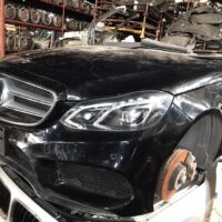 Benz W212 Facelift Half Cut - Image 2