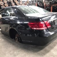 Benz W212 Facelift Rear Cut - Image 3