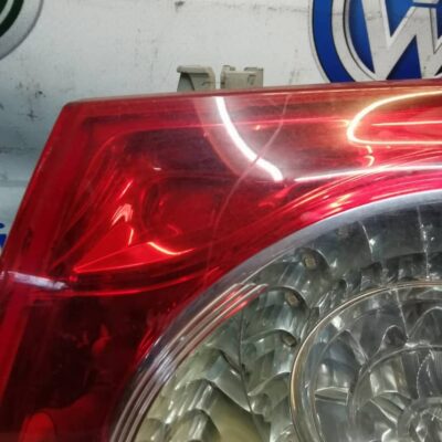 Volkswagen EOS Tail Light Right Side (No Warranty)