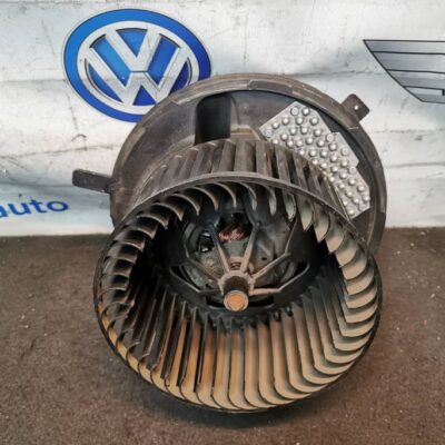 Volkswagen Passat Blower Motor (No Warranty)