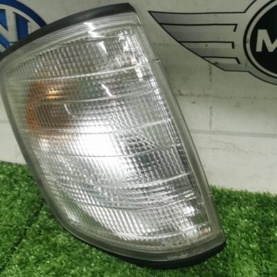 Benz W124 Front Right Signal (No Warranty)