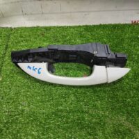 Volkswagen MK6 Door Handle Front Left (No Warranty) - Image 3