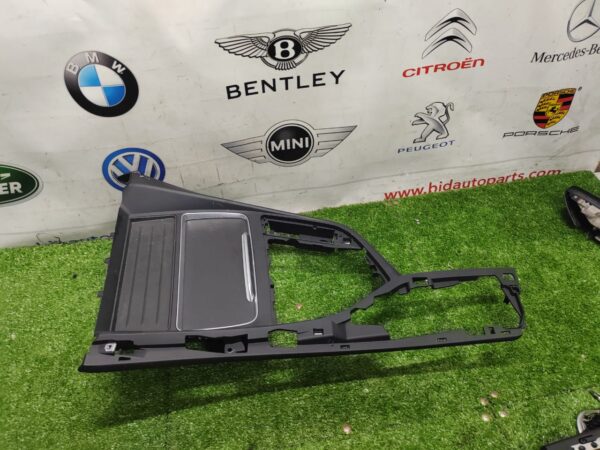 BMW F20 LCI Gear Leval Tray (No Warranty)