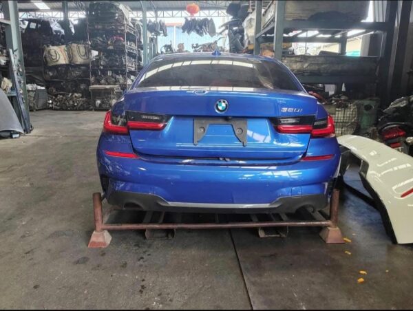 BMW G20 Rear Cut