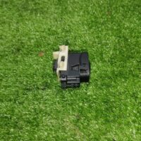 Benz W203 Rear Power Window Switch (With Warranty) - Image 4