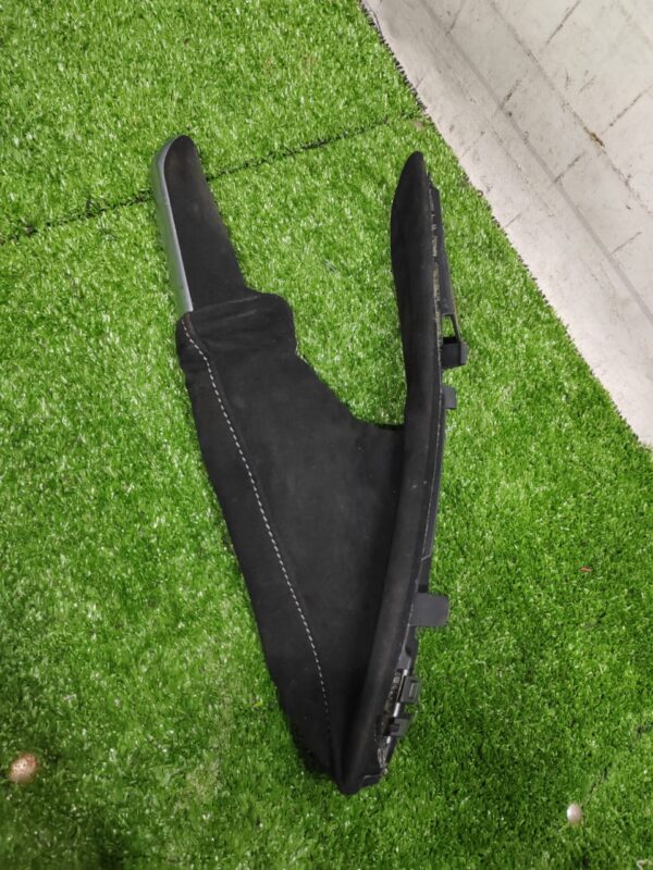 BMW E88 Hanbreak Cover Alcantara (No Warranty)