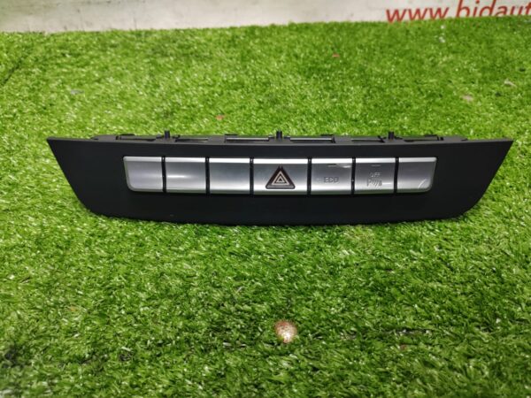 Benz W204 Hazard Switch (With Warranty)
