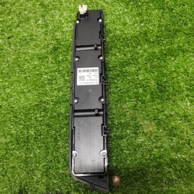 Benz W204 Hazard Switch (With Warranty)