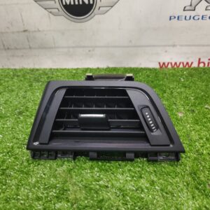 Benz W204 Right Aircond Vent (No Warranty)