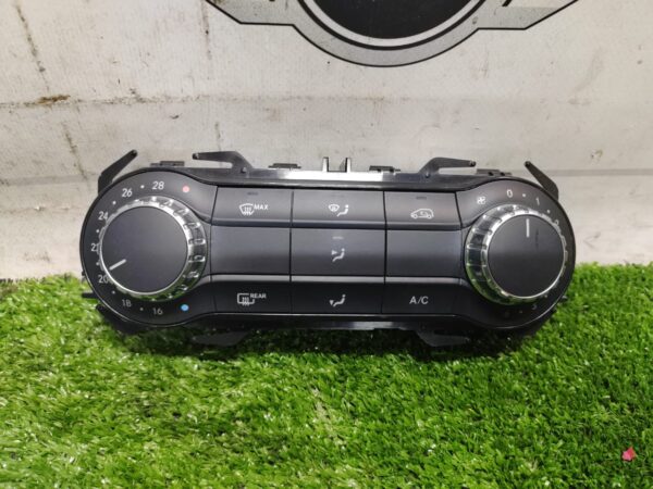 Benz W246 Aircond Switch (With Warranty)