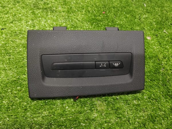 BMW F20 Right Deshboard Switch (With Warranty)