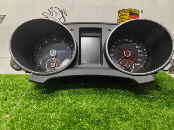 Volkswagen MK6 1.4 Cluster (No Warranty)