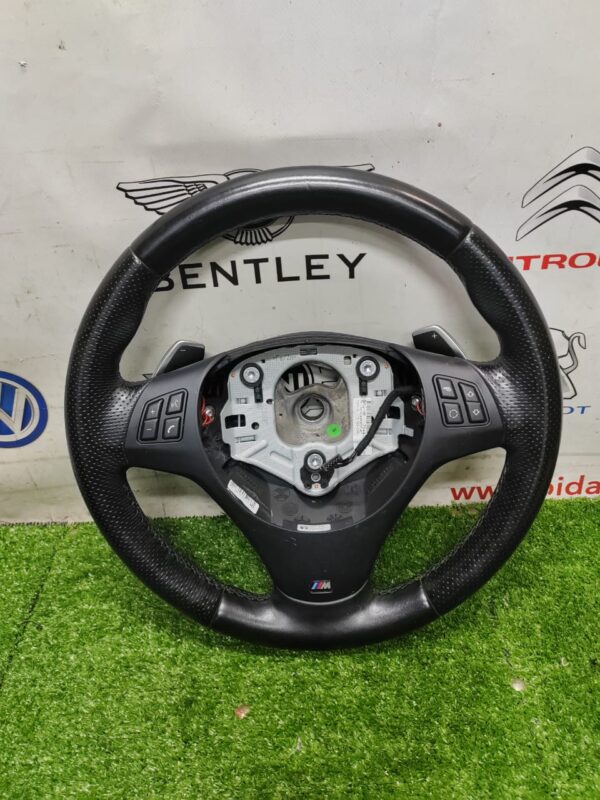 BMW E9X LCI Steering With Paddle Shift No Airbag (No Warranty)