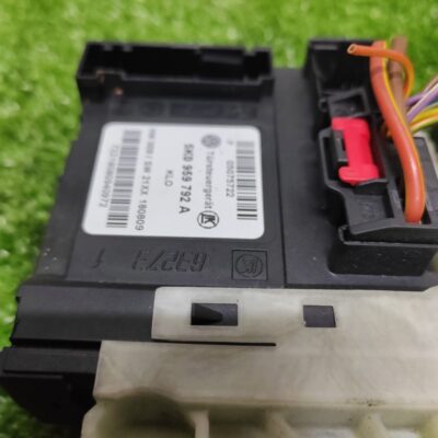 Volkswagen MK6 Front Left Power Window Motor (With Warranty)