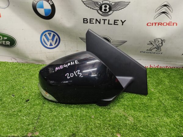 Renault Megane RS 2015 Right Side Mirror (With Warranty)