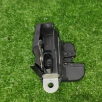 Volkswagen Passat B6 Bonnet Lock (With Warranty) - Image 5