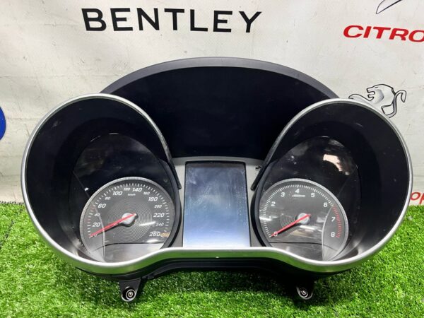 Benz W205 Cluster (No Warranty)