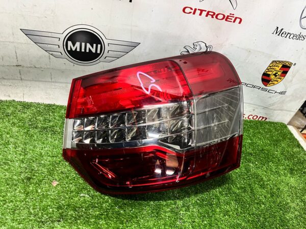 Citreon C5 Tail Light Right Side (No Warranty)