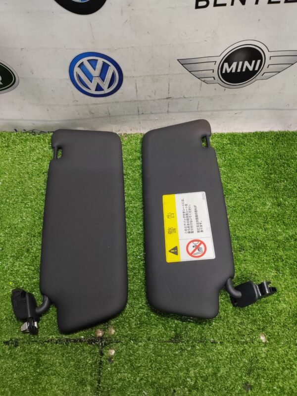 Audi A4 B8 Sun Visor 1 Pair (No Warranty)