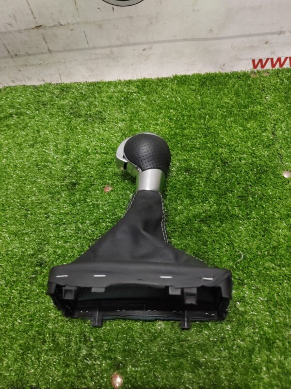 Audi RS Gear Knob (No Warranty)
