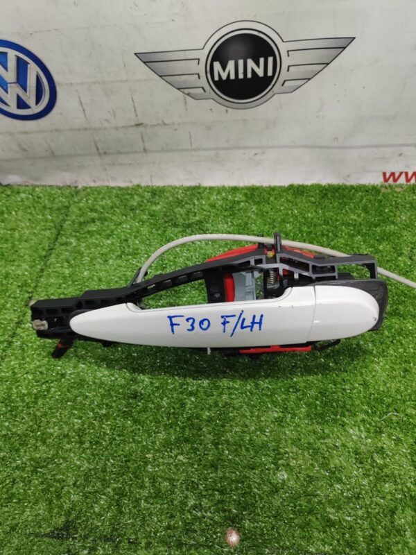 BMW F30 Door Handle Front Left (No Warranty)