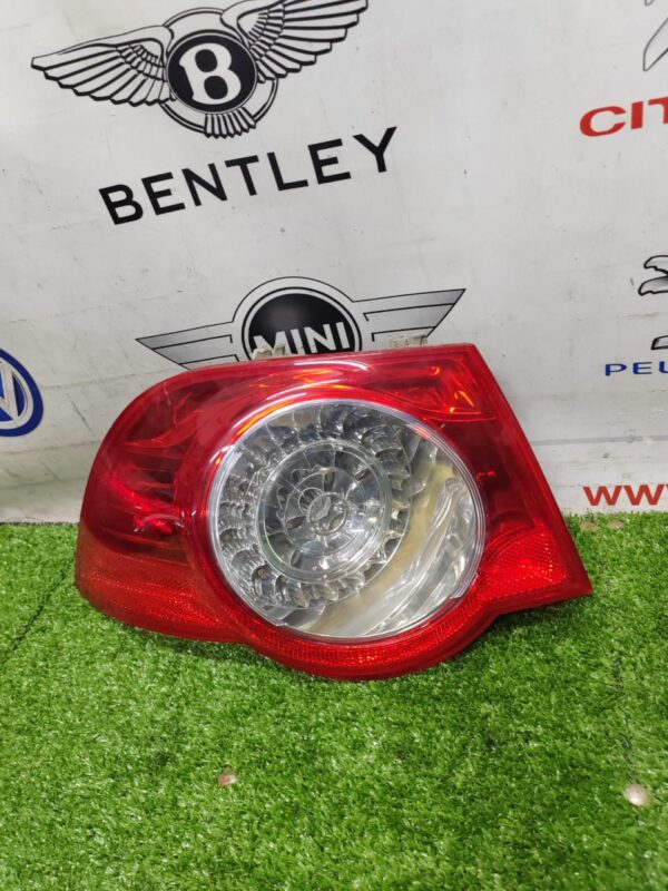 Volkswagen EOS Left Tail Light (With Warranty)