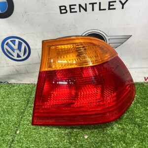 BMW E46 Facelift Tail Light Right Side (No Warranty)