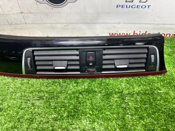 BMW F30 Deshboard Trim (No Warranty)