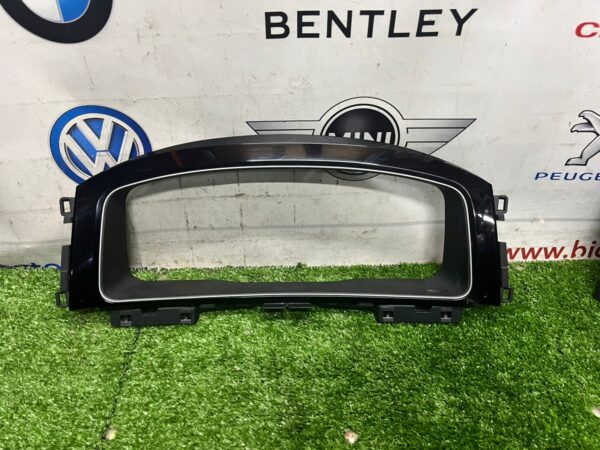Volkswagen MK7.5 Meter Cover (No Warranty)