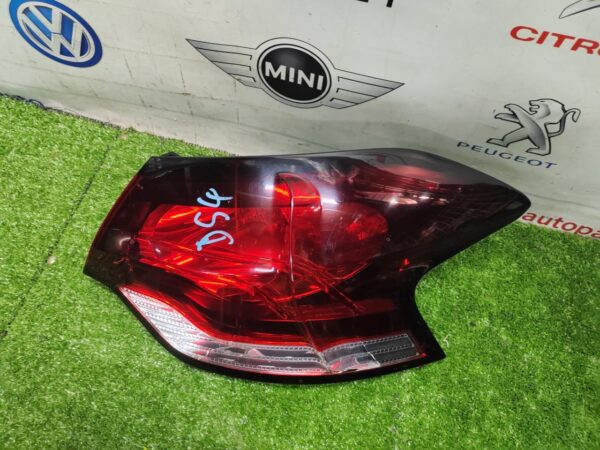 Citroen DS4 Right Tail Light (No Warranty)