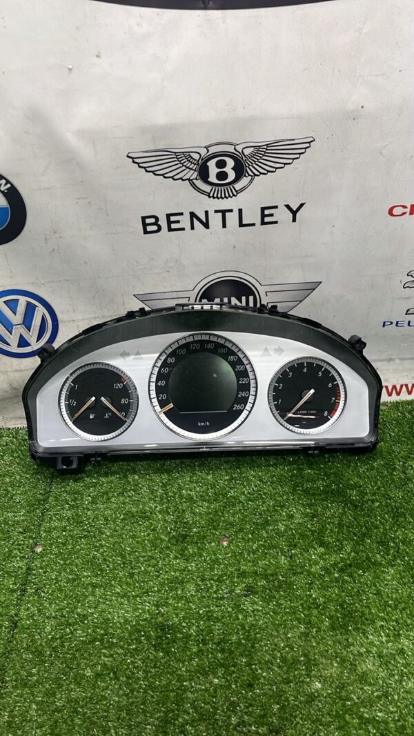 Benz W204 Cluster (No Warranty)