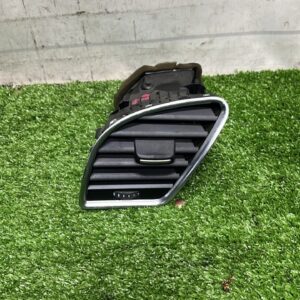 Audi A4 B8 Left Side Aircond Vent (No Warranty)