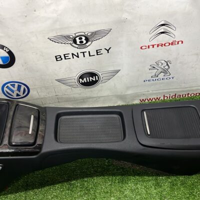 BMW E92 Rear Armrest Set (No Warranty)