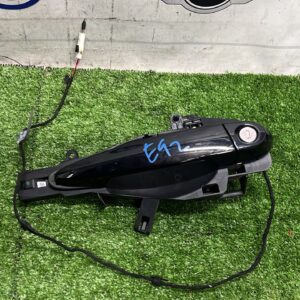 BMW E92 Right Door Handle (Keyless) (No Warranty)