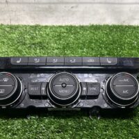 Volkswagen Passat B8 Aircond Switch (With Warranty) - Image 3