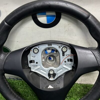BMW E90 Steering Wheel Kosong (No Warranty)