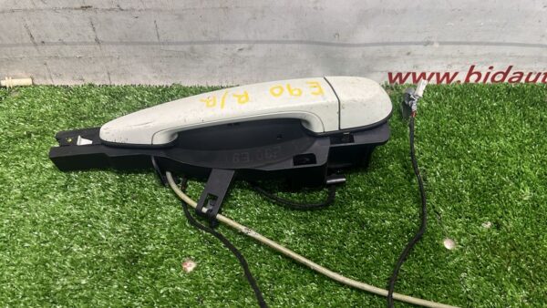 BMW E90 LCI Door Handle Rear Right (No Warranty)