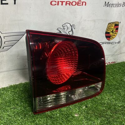 Volkswagen Touareg Left Side Rear Bonnet Reflector (No Warranty)