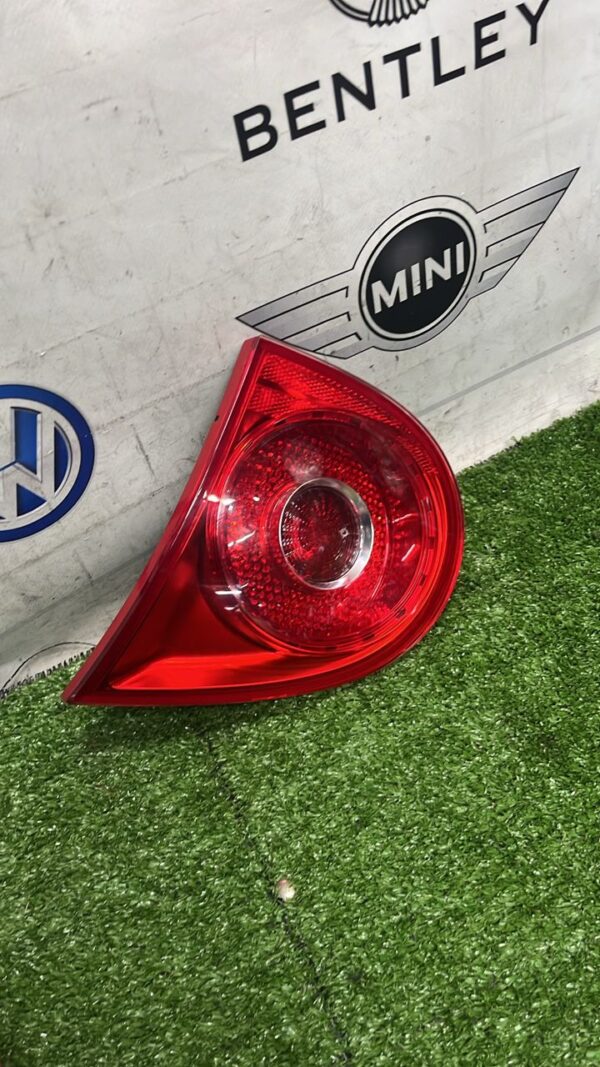 Volkswagen MK5 Left Side Rear Bonnet Reflector (No Warranty)
