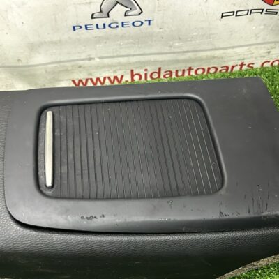 BMW E92 Rear Armrest Set (No Warranty)
