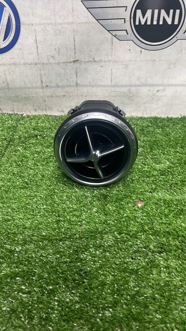 Benz GLA Canter Aircond Vent (No Warranty)