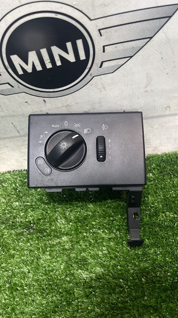 Benz W639 Vito Head Lamp Switch (With Warranty)