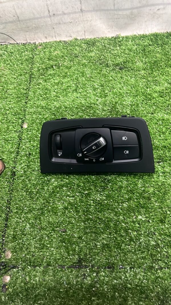 BMW F30 Head Lamp Switch (With Warranty)
