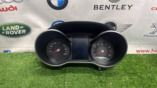 Benz W205 Meter (No Warranty)