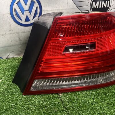 BMW E92 PRE LCI Right Side Tail Light (No Warranty)