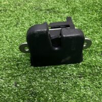 Volkswagen Passat B6 Rear Bonnet Lock (With Warranty) - Image 2