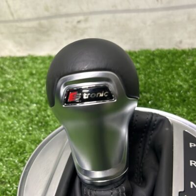 Audi TT MK3 Gear Knob (No Warranty)