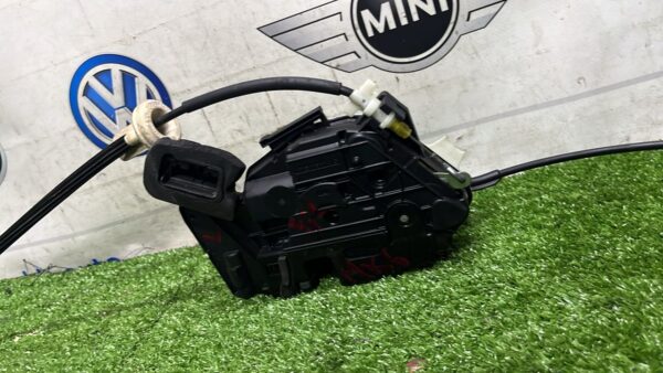 Volkswagen MK6 Front Right Door Lock (With Warranty)