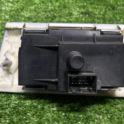 BMW E90 LCI Head Lamp Switch (With Warranty)