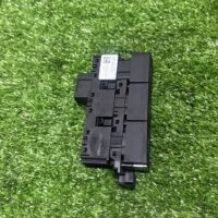 BMW F30 Arm Rest Switch (With Warranty) - Image 3